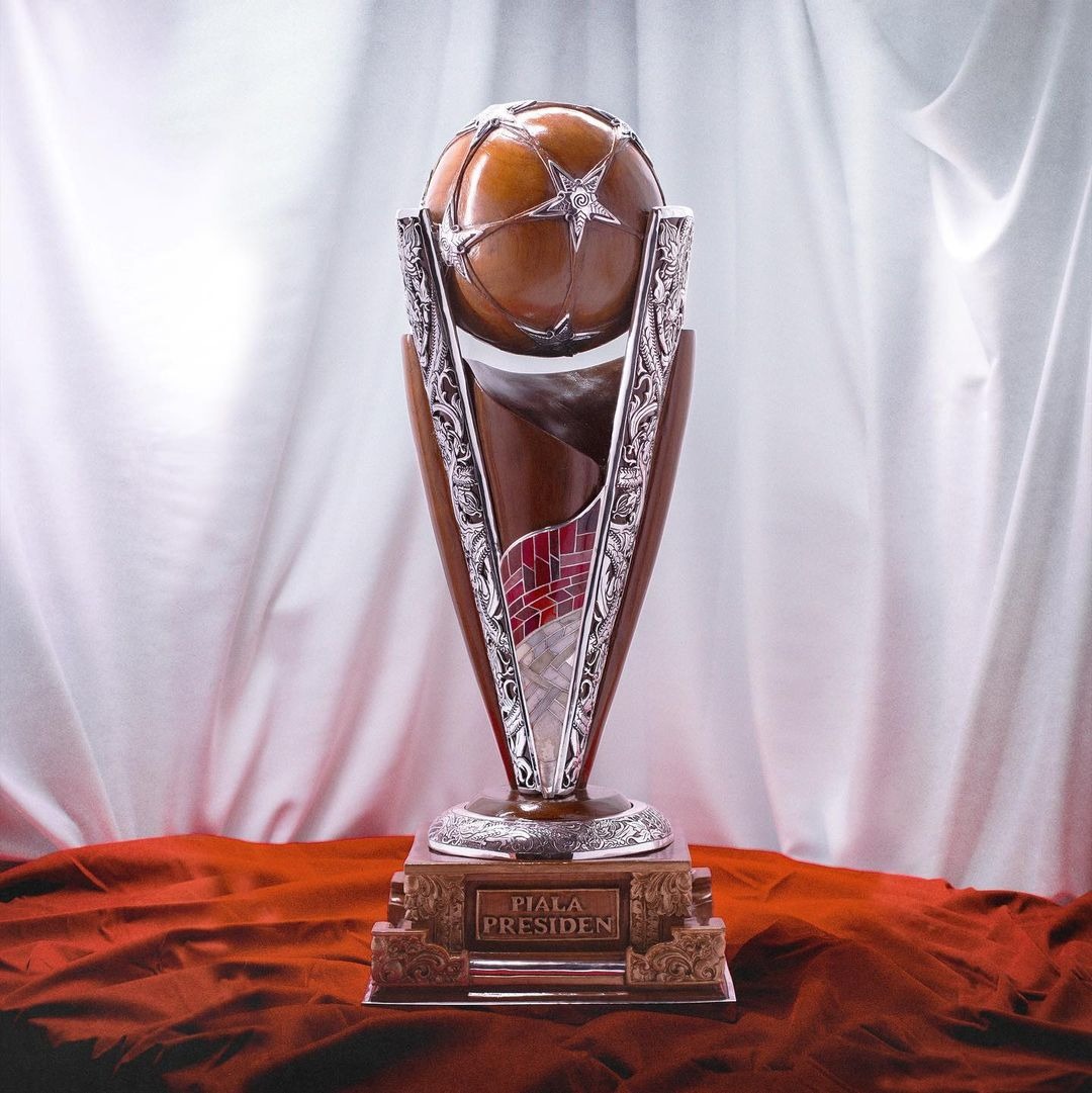 Sweda is back to design The Piala Presiden 2022 Trophy.