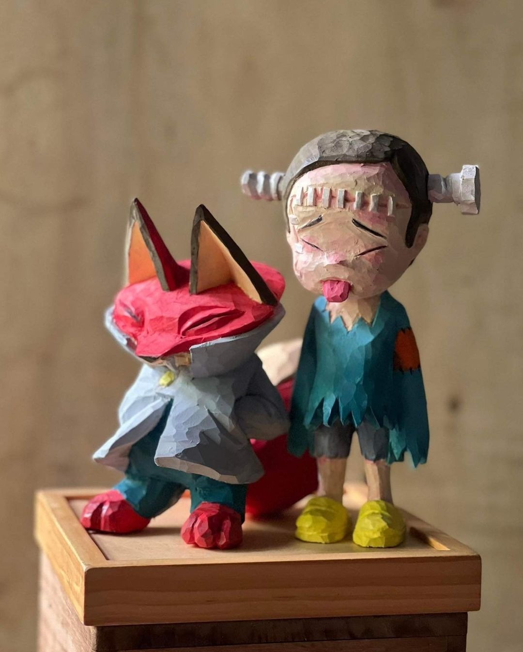 The wood sculptures journey of Fat Fox and Moon